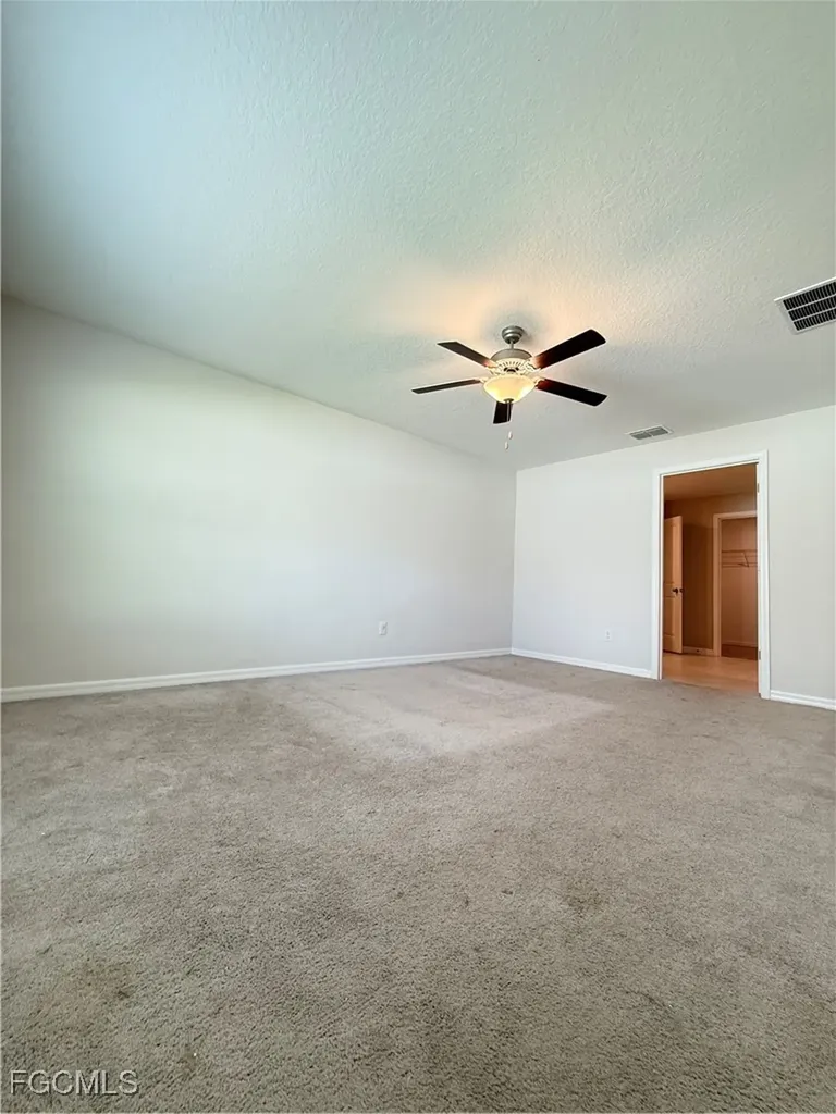 39889 NW Harmon Grove Court Zephyrhills FL 33540