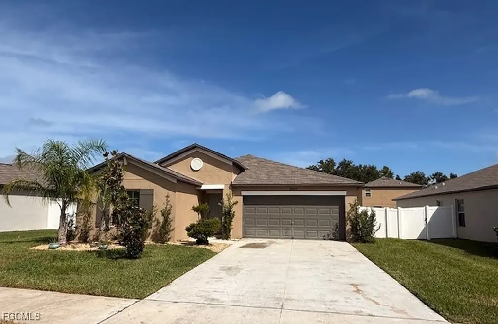 39889 NW Harmon Grove Court Zephyrhills FL 33540