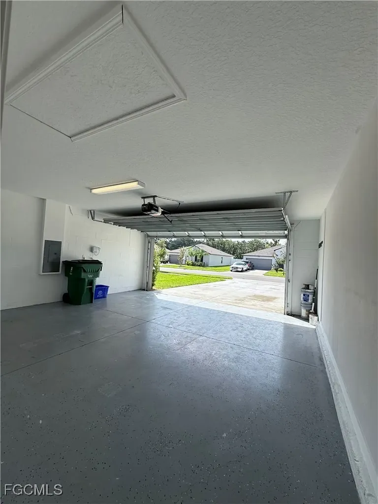 39889 NW Harmon Grove Court Zephyrhills FL 33540