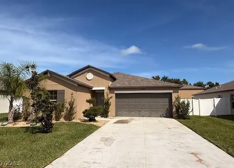 39889 NW Harmon Grove Court Zephyrhills FL 33540