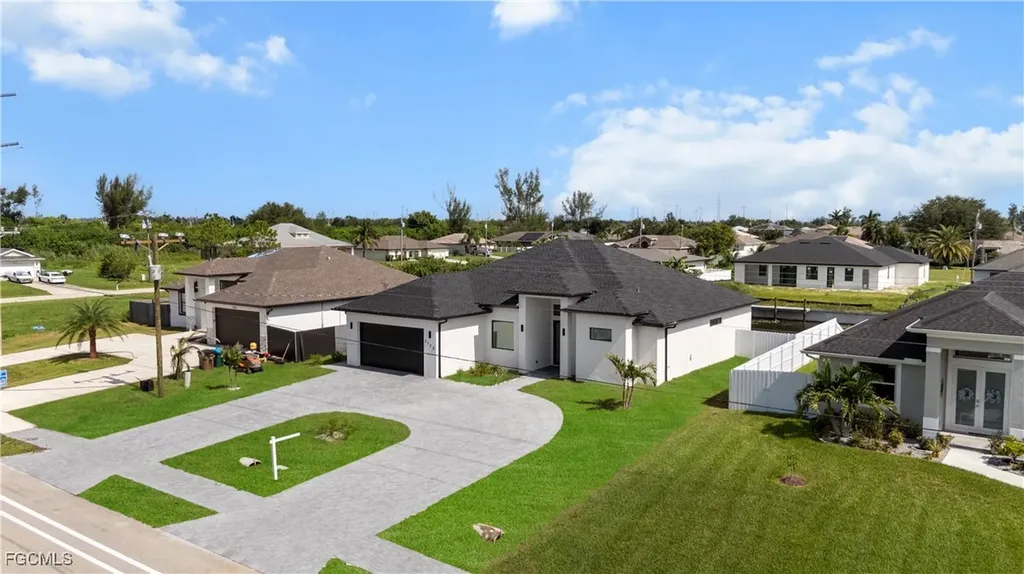 2125 SW Trafalgar Parkway Cape Coral FL 33991