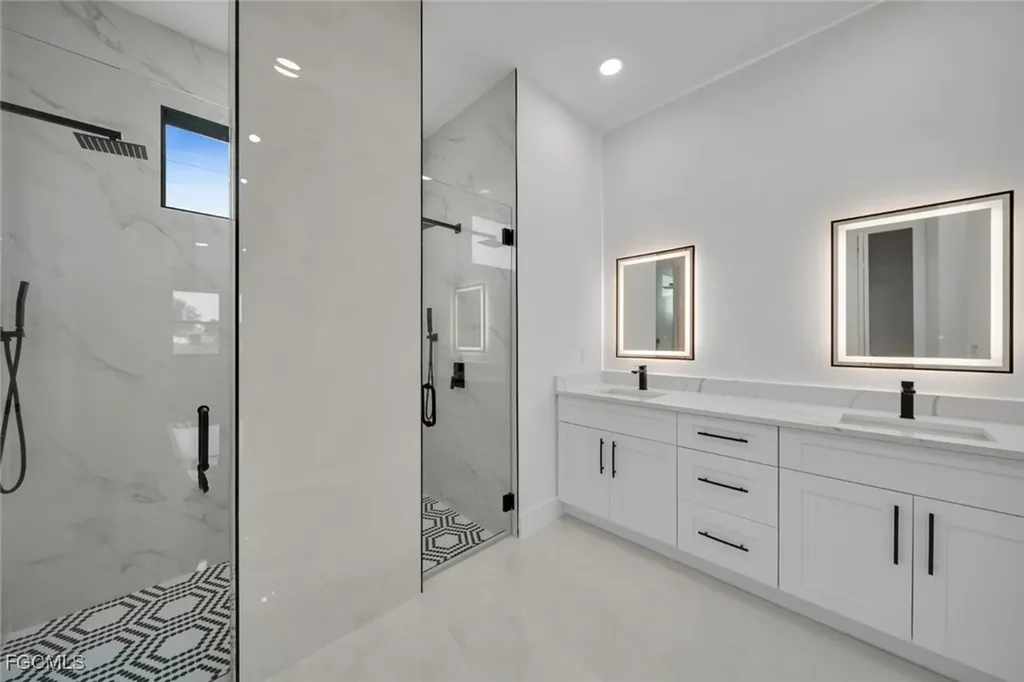 2125 SW Trafalgar Parkway Cape Coral FL 33991