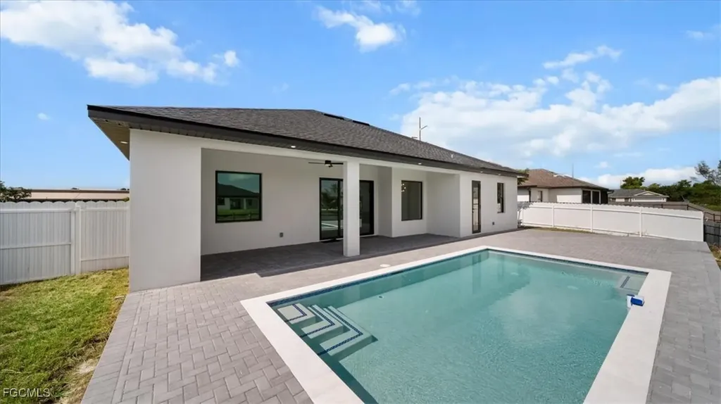 2125 SW Trafalgar Parkway Cape Coral FL 33991