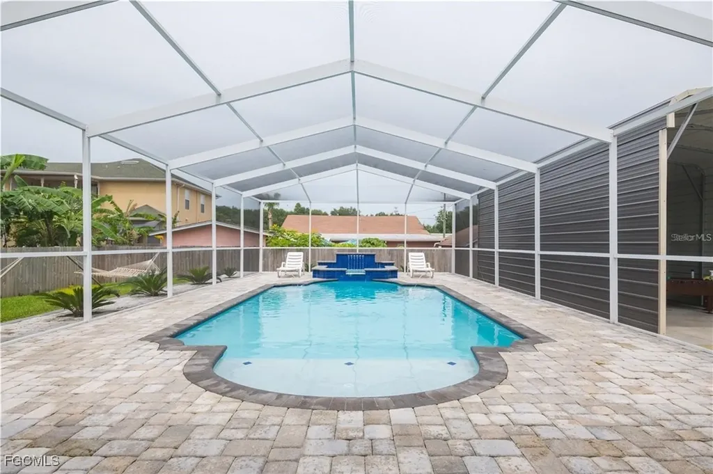 5816 Little River Drive Tampa FL 33615