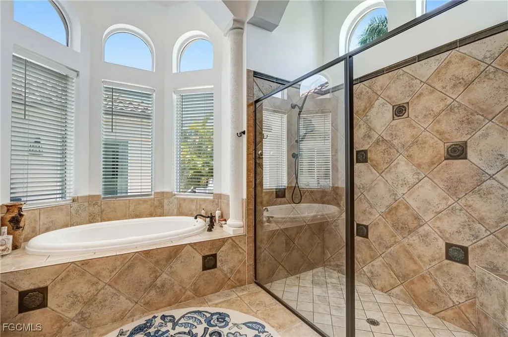 4901 Skyline Boulevard Cape Coral FL 33914