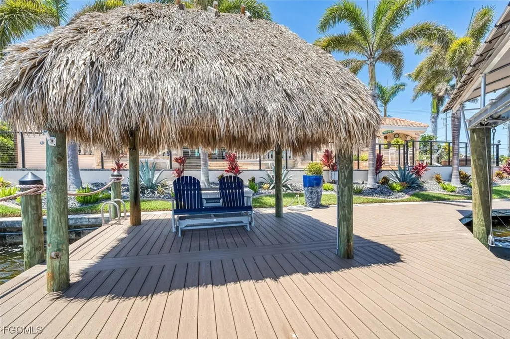 4901 Skyline Boulevard Cape Coral FL 33914