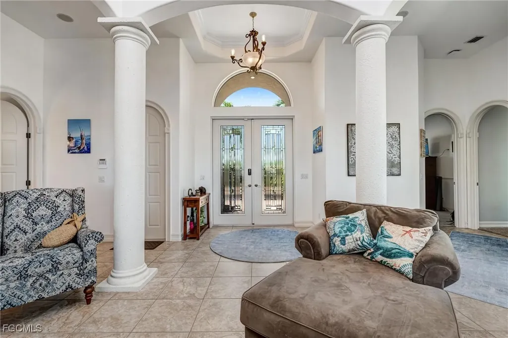 4901 Skyline Boulevard Cape Coral FL 33914