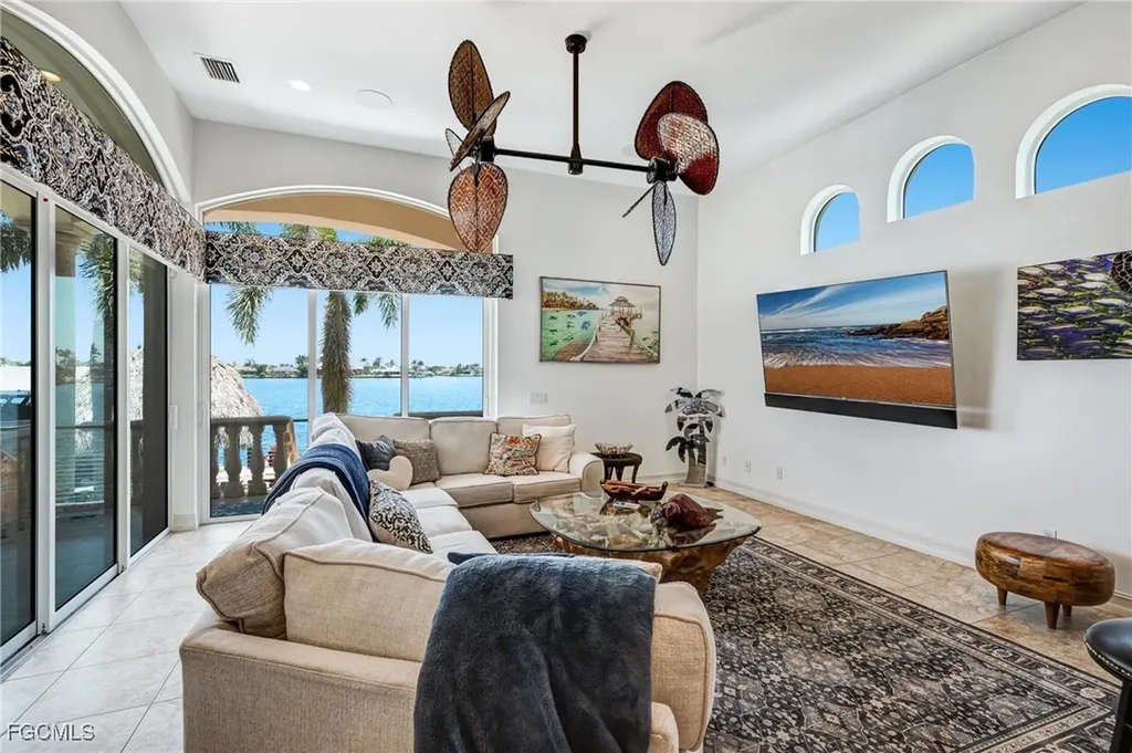 4901 Skyline Boulevard Cape Coral FL 33914