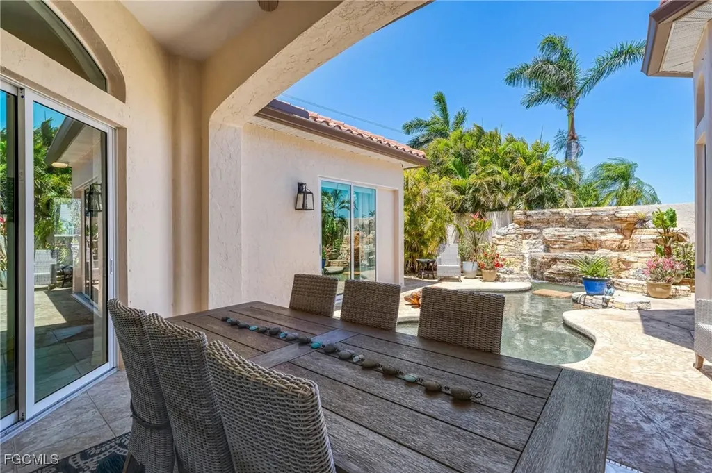 4901 Skyline Boulevard Cape Coral FL 33914