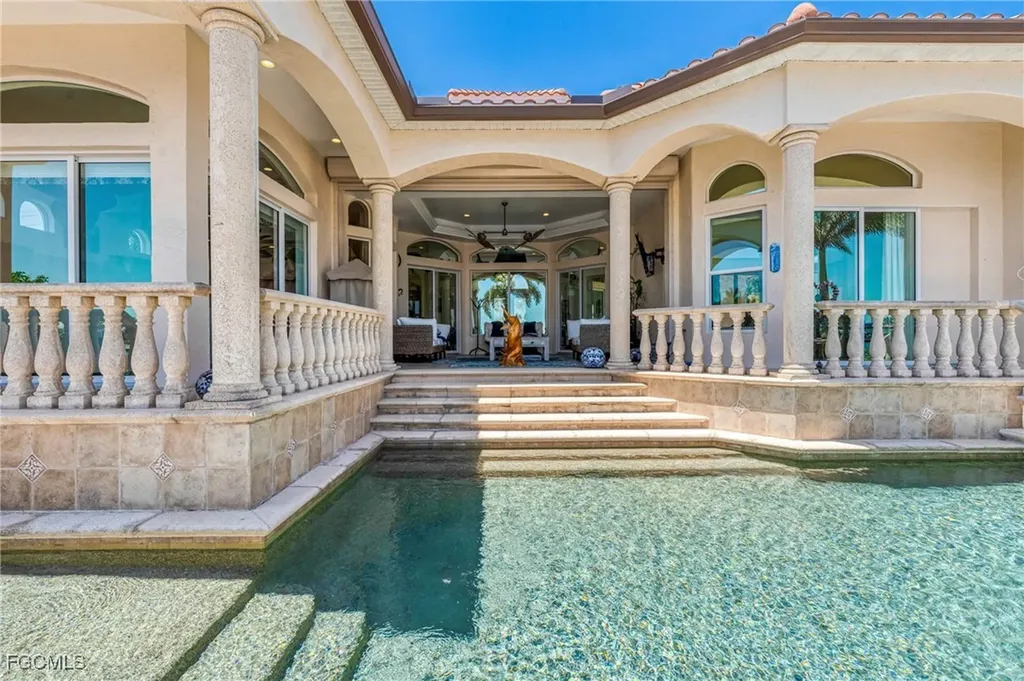 4901 Skyline Boulevard Cape Coral FL 33914