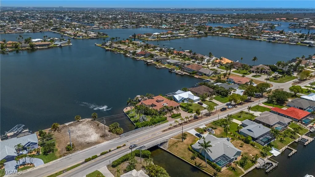 4901 Skyline Boulevard Cape Coral FL 33914