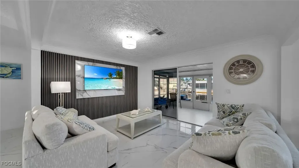 2758 Bruce Street Matlacha FL 33993