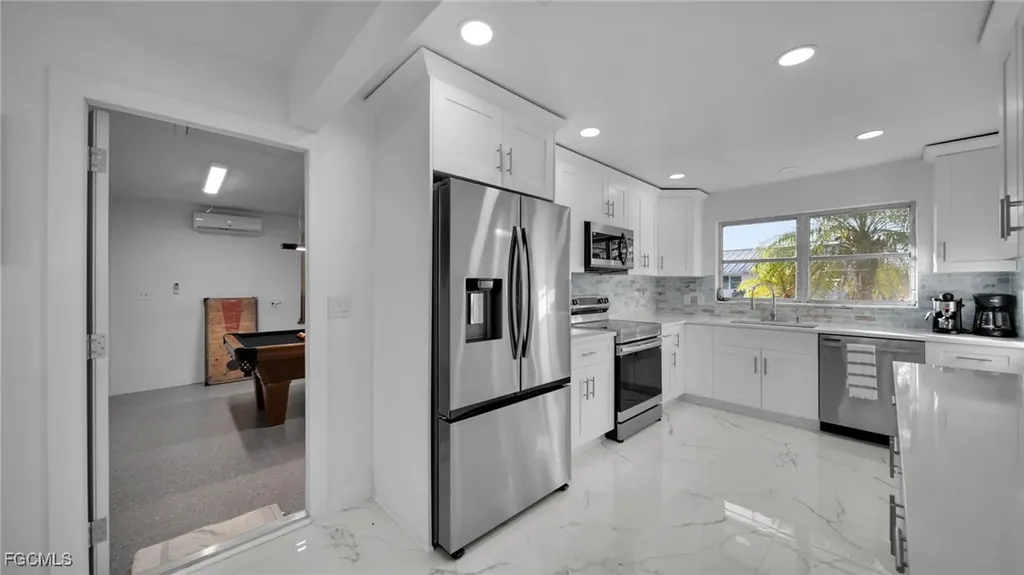2758 Bruce Street Matlacha FL 33993