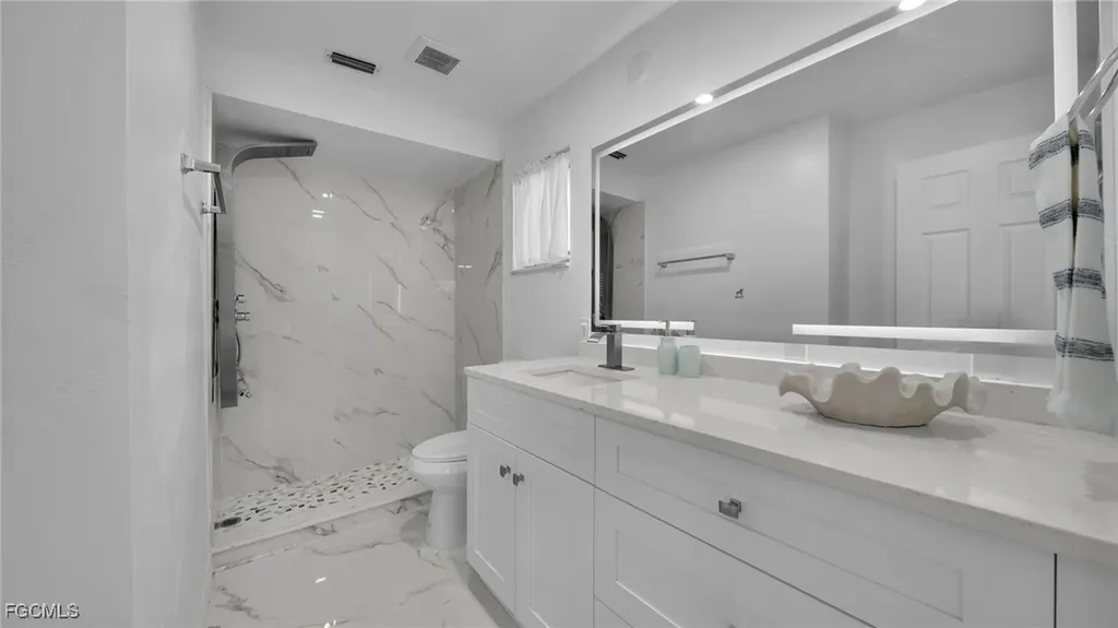 2758 Bruce Street Matlacha FL 33993