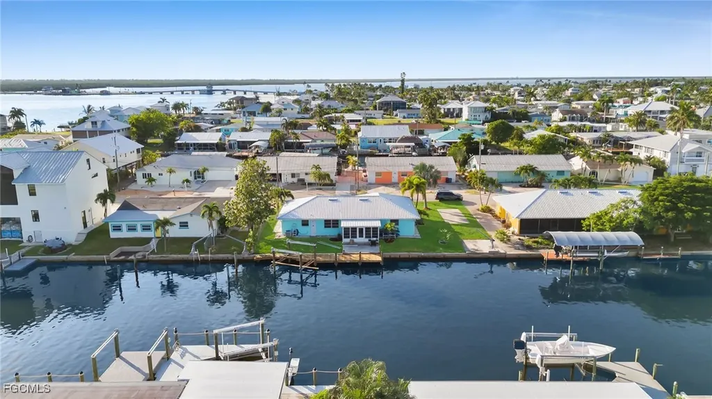 2758 Bruce Street Matlacha FL 33993