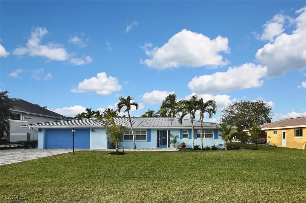 6135 Plumosa Avenue Fort Myers FL 33908