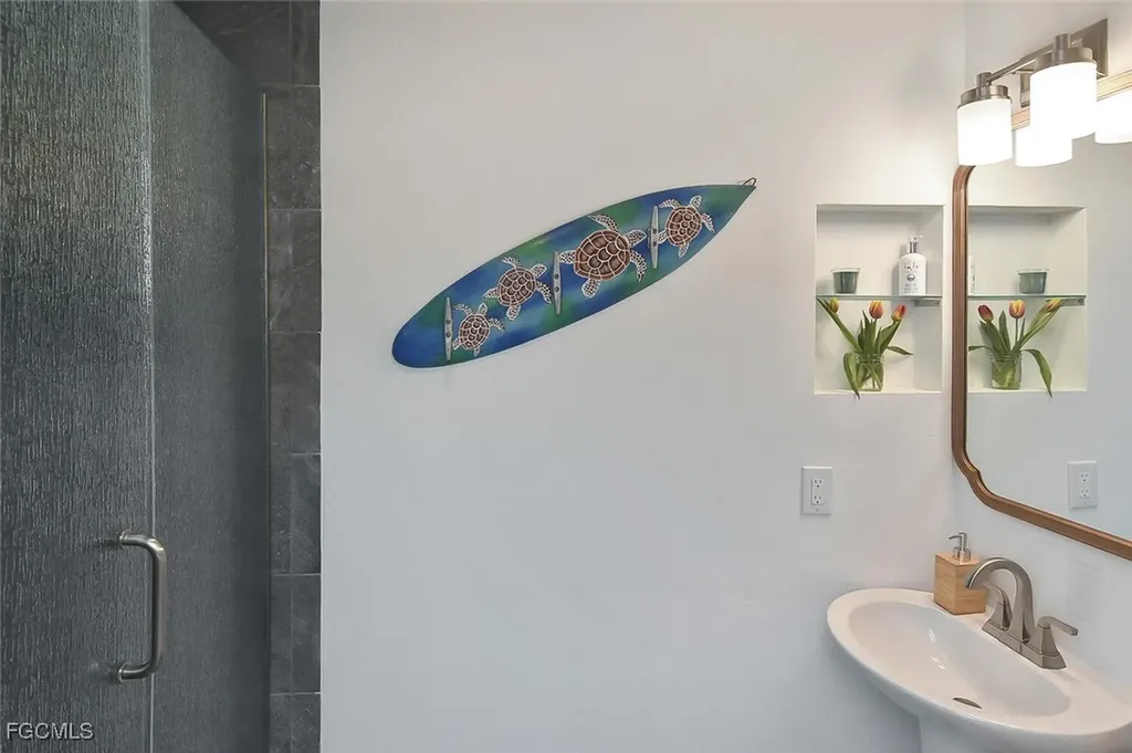 6135 Plumosa Avenue Fort Myers FL 33908