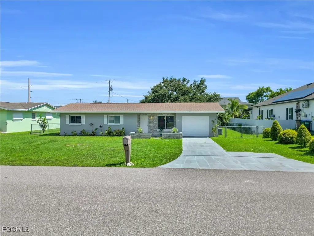 314 SE 47th Terrace Cape Coral FL 33904