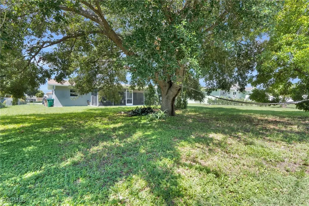 314 SE 47th Terrace Cape Coral FL 33904