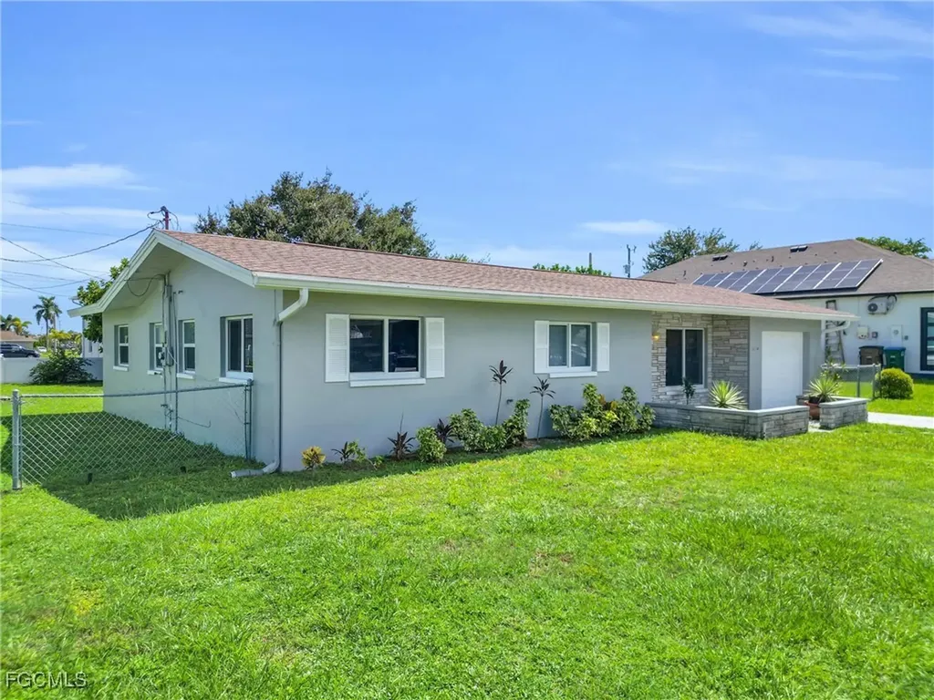 314 SE 47th Terrace Cape Coral FL 33904