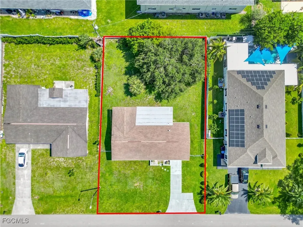 314 SE 47th Terrace Cape Coral FL 33904