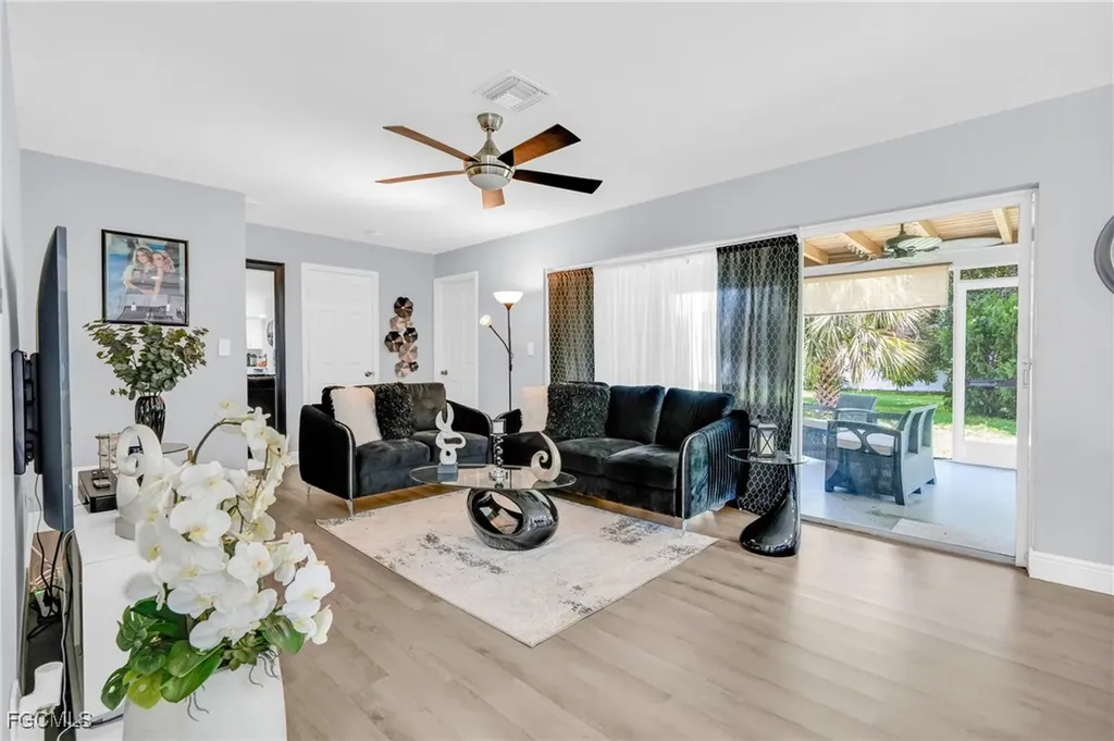 314 SE 47th Terrace Cape Coral FL 33904