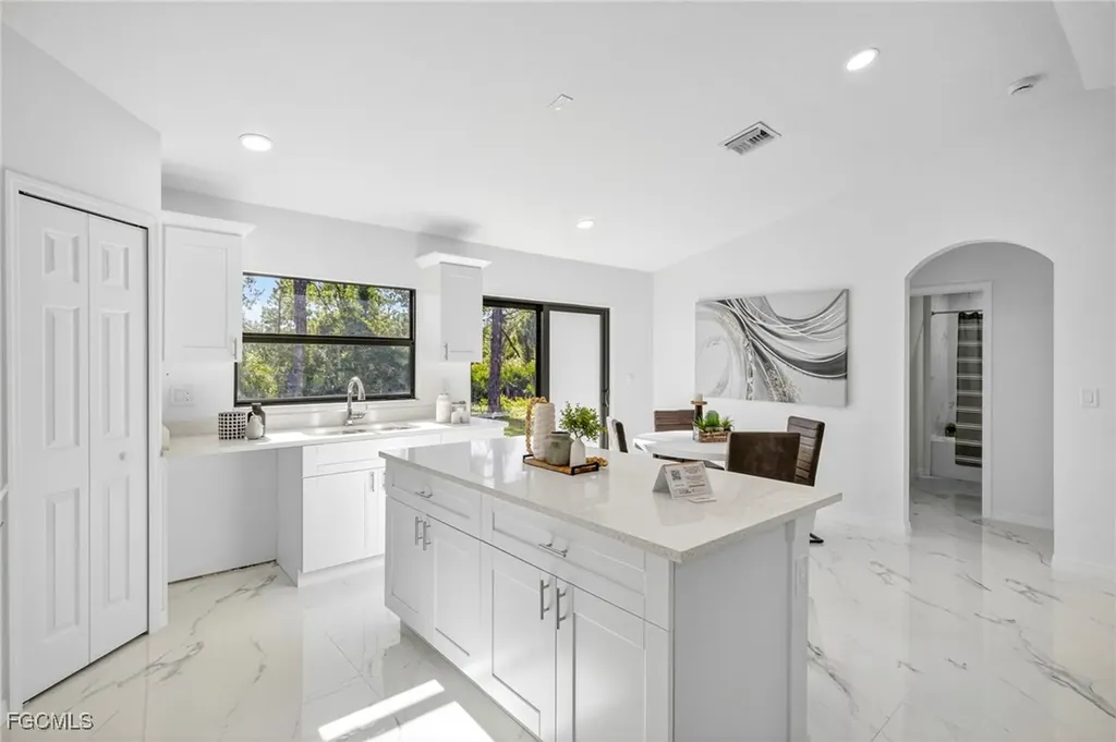 2006 Mcarthur Avenue Alva FL 33920