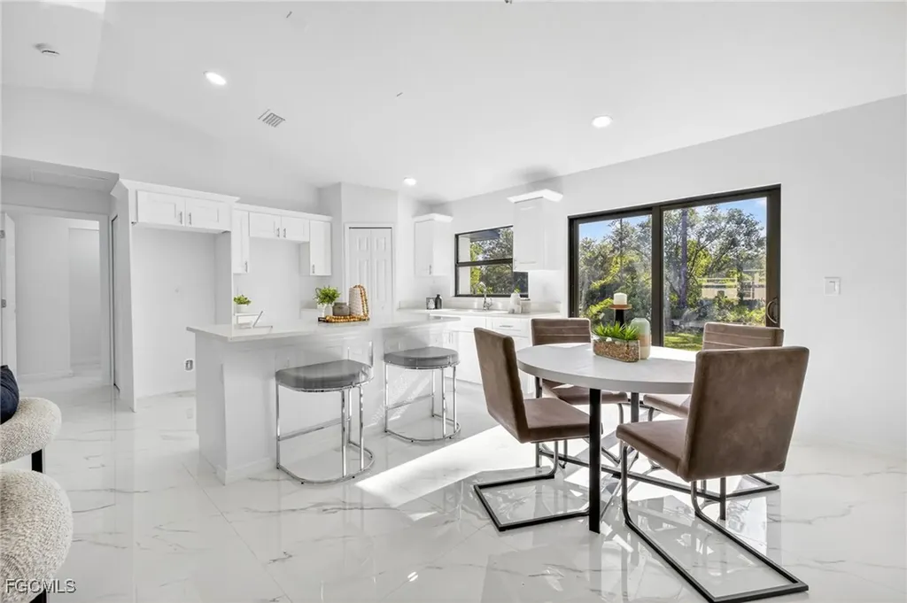 2006 Mcarthur Avenue Alva FL 33920