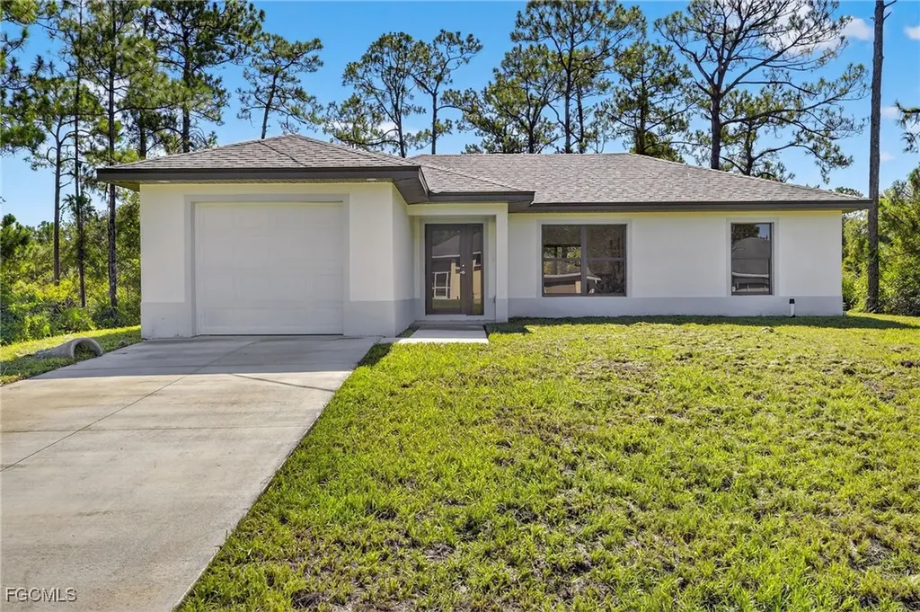 2006 Mcarthur Avenue Alva FL 33920