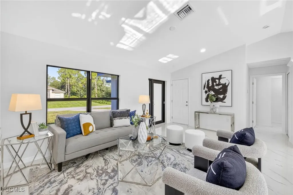 2006 Mcarthur Avenue Alva FL 33920