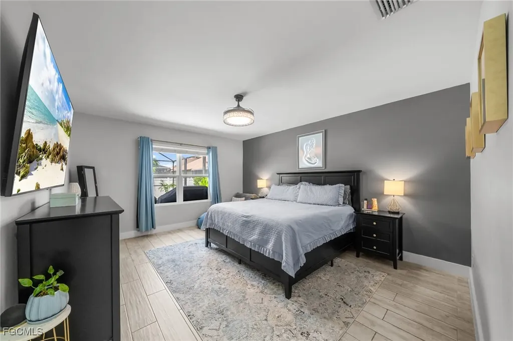 2805 SW 35th Street Cape Coral FL 33914