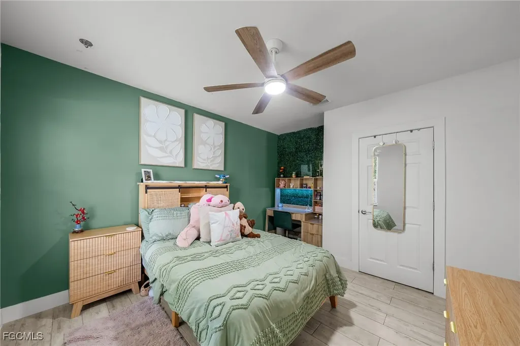 2805 SW 35th Street Cape Coral FL 33914