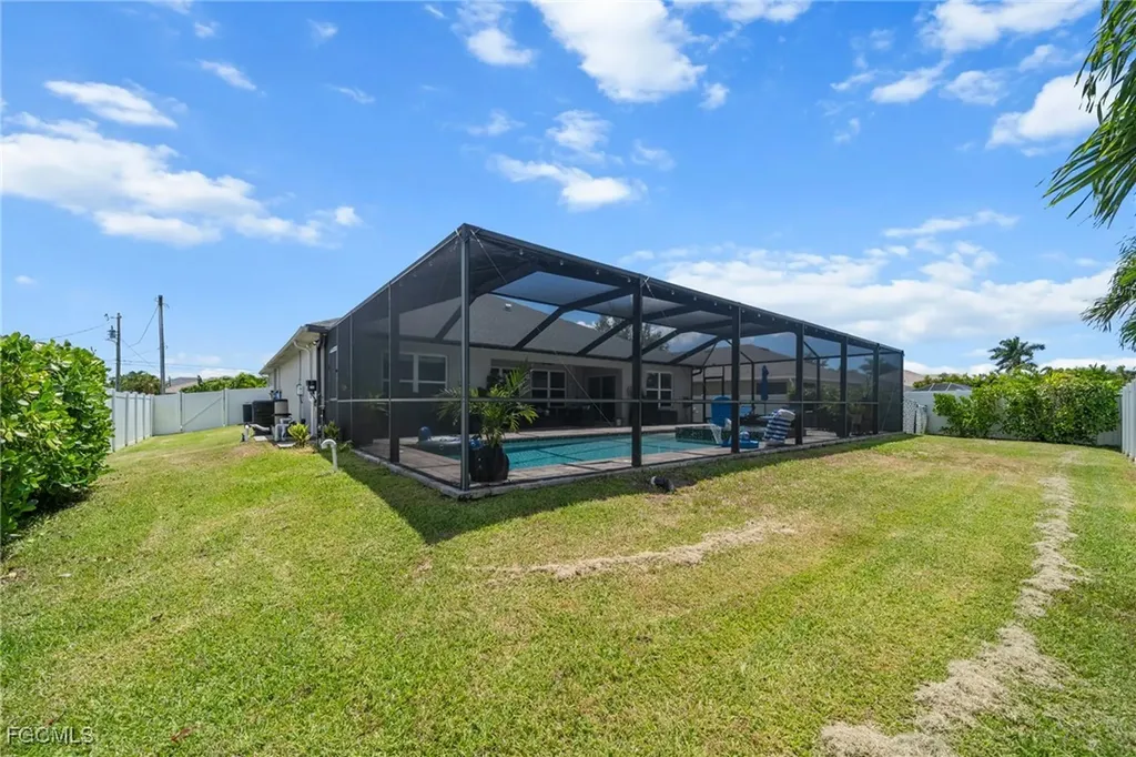 2805 SW 35th Street Cape Coral FL 33914