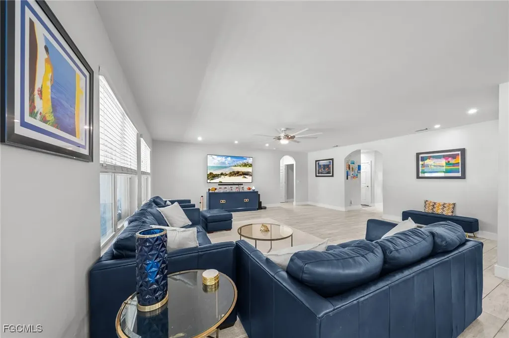 2805 SW 35th Street Cape Coral FL 33914