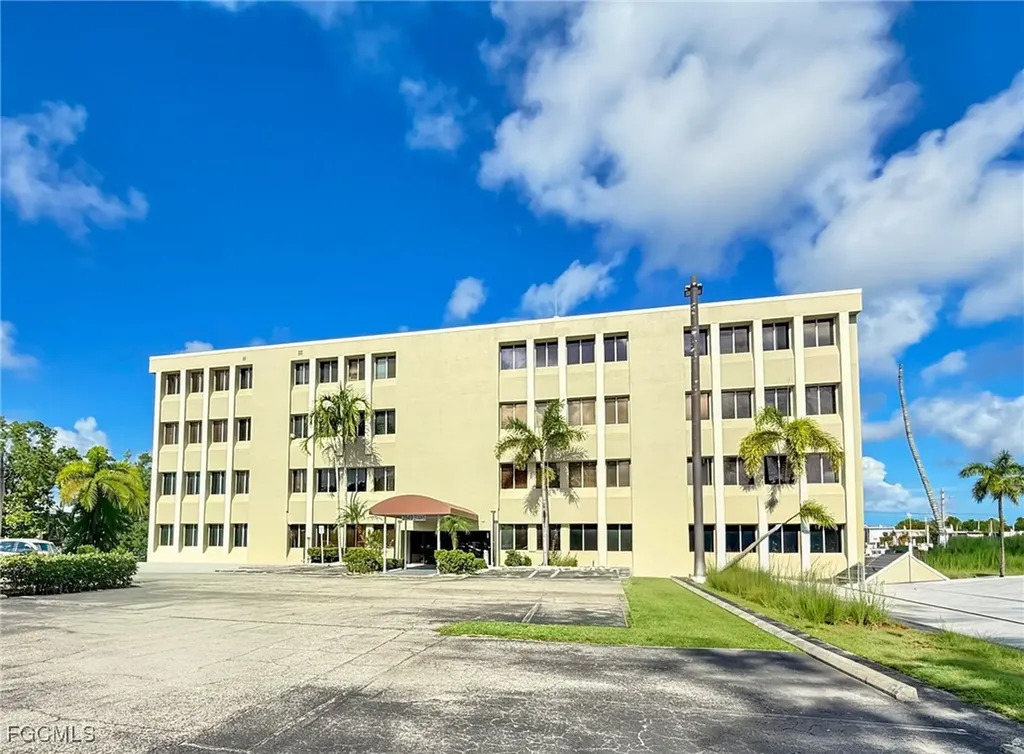 3949 Evans Avenue Fort Myers FL 33901