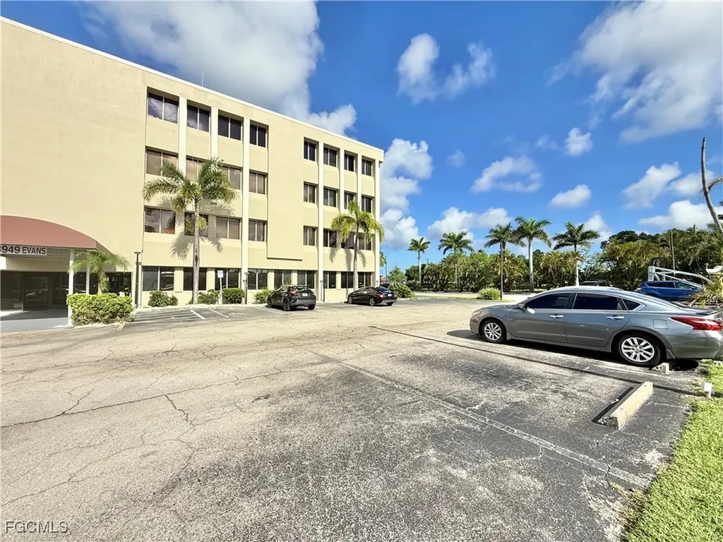 3949 Evans Avenue Fort Myers FL 33901