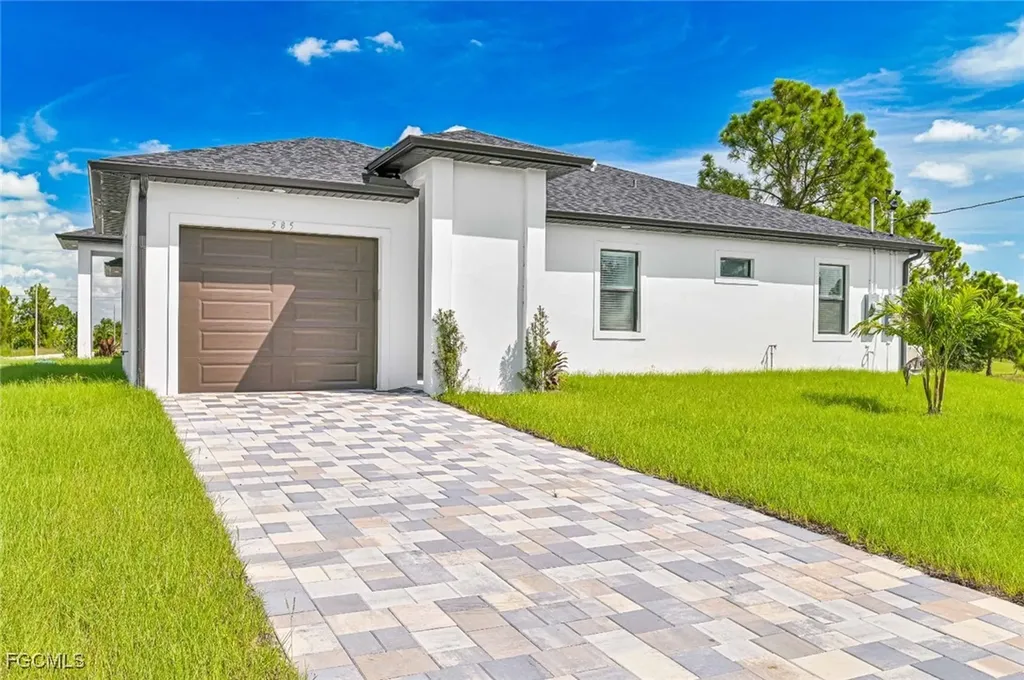 585/587 Alabama Road S Lehigh Acres FL 33974