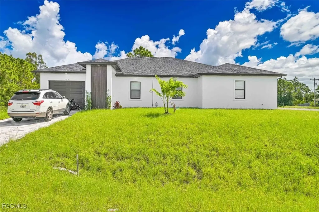 585/587 Alabama Road S Lehigh Acres FL 33974
