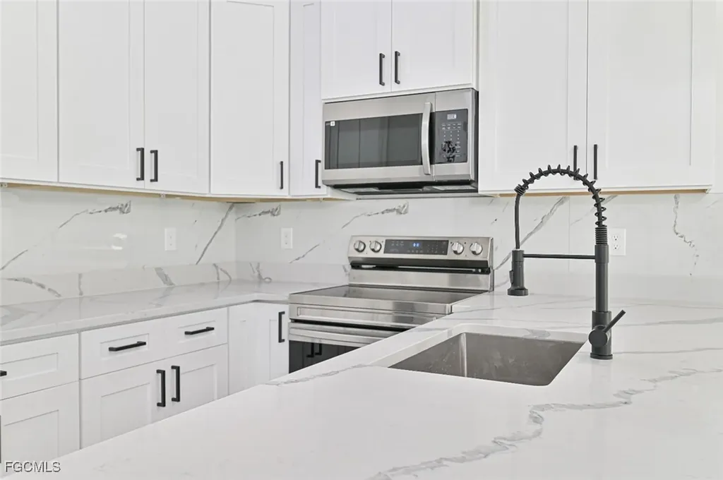 585/587 Alabama Road S Lehigh Acres FL 33974