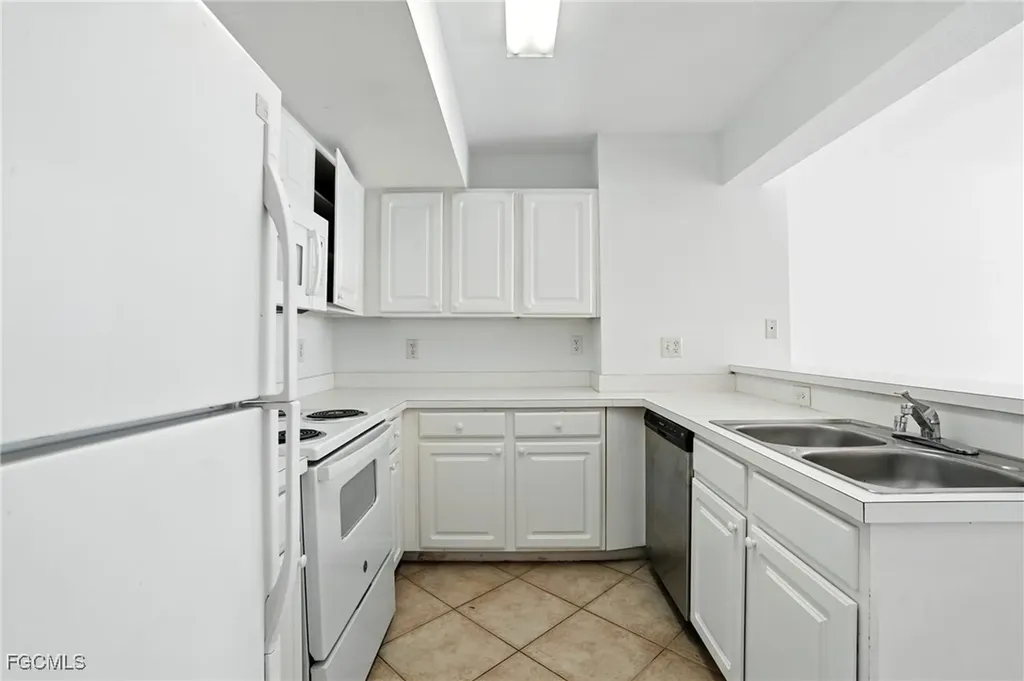 4127 Residence Drive Fort Myers FL 33901