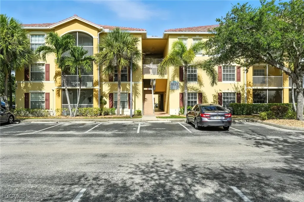4127 Residence Drive Fort Myers FL 33901