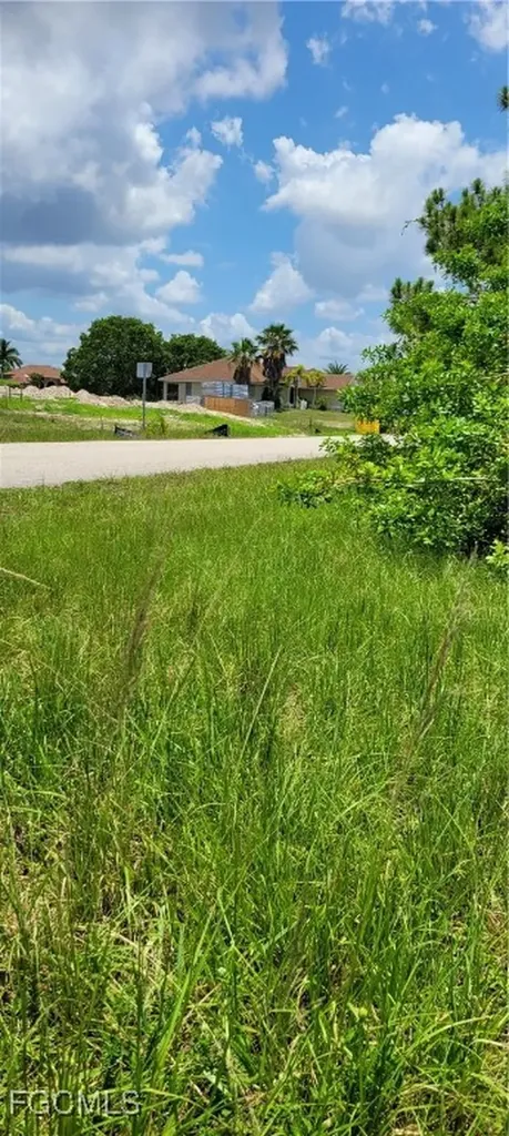 2504 NW 24th Terrace Cape Coral FL 33993