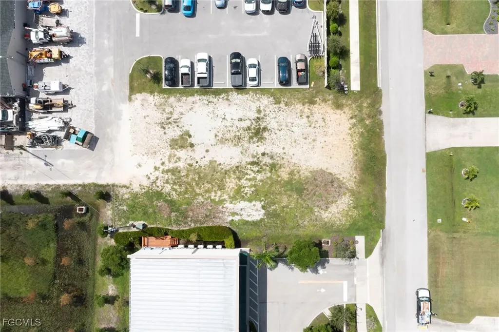 4337 & 4339 SW 9th Avenue Cape Coral FL 33914