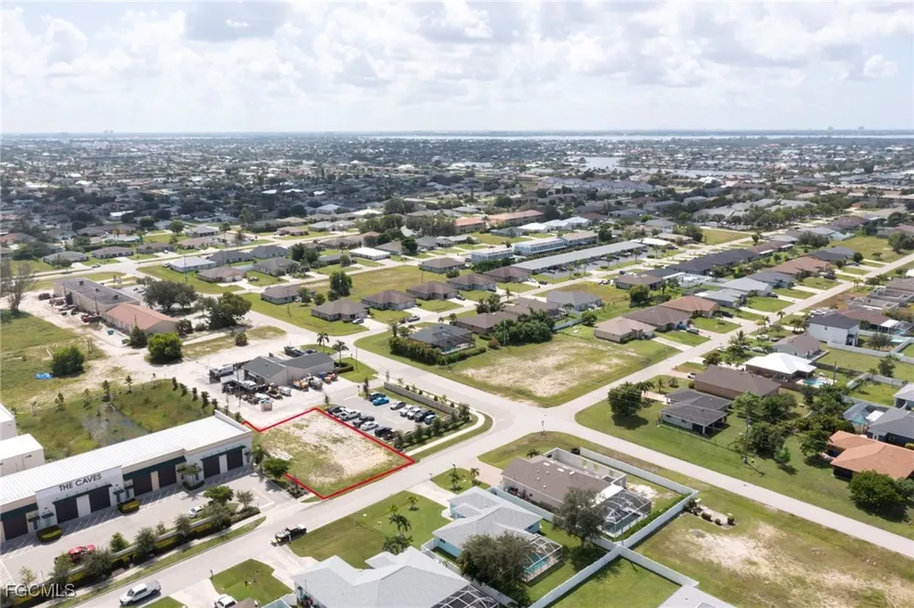 4337 & 4339 SW 9th Avenue Cape Coral FL 33914