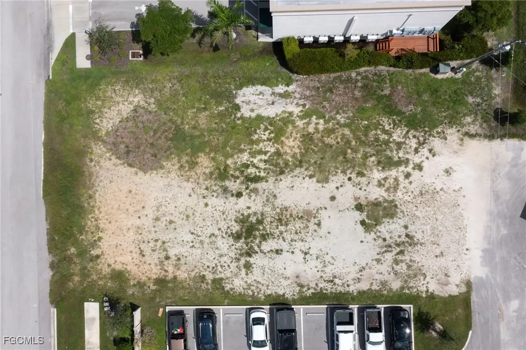 4337 & 4339 SW 9th Avenue Cape Coral FL 33914