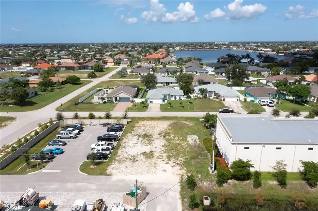 4337 & 4339 SW 9th Avenue Cape Coral FL 33914