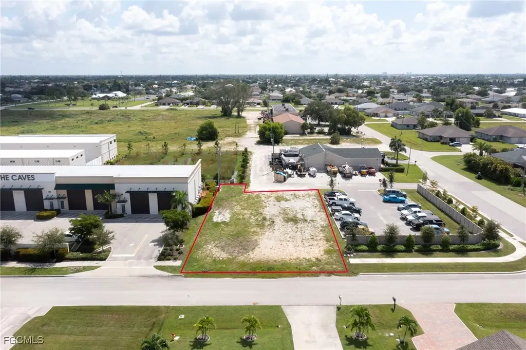 4337 & 4339 SW 9th Avenue Cape Coral FL 33914