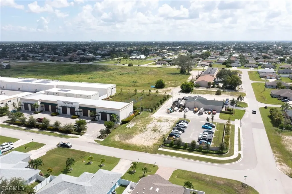 4337 & 4339 SW 9th Avenue Cape Coral FL 33914