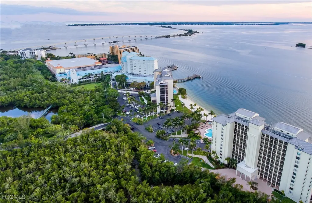 17080 Harbour Point Drive Fort Myers FL 33908