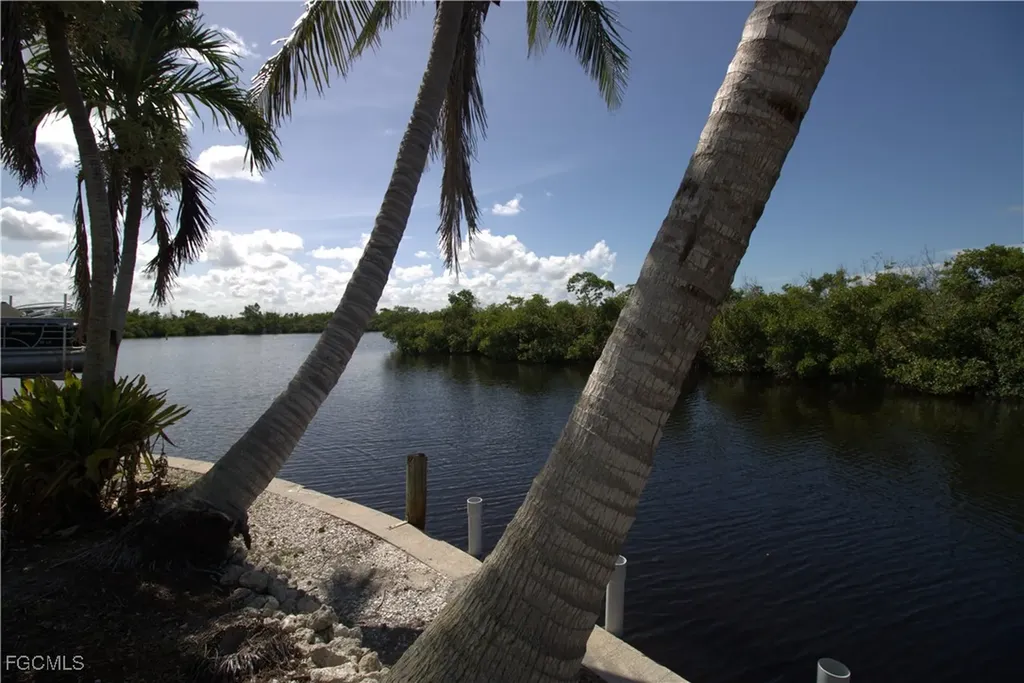 5043 Genesee Parkway Bokeelia FL 33922